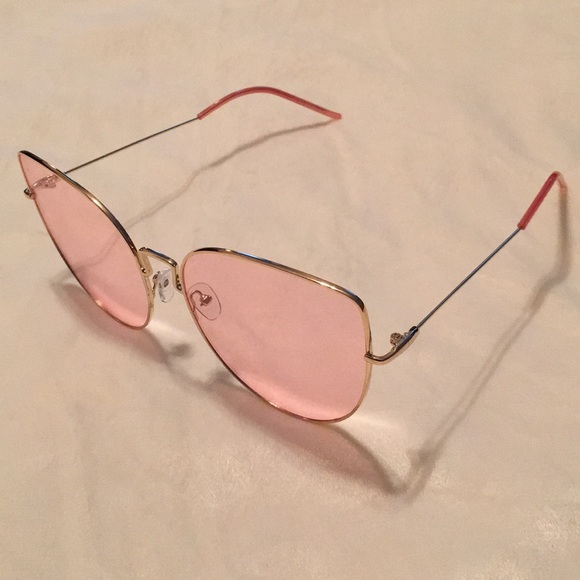 Pink Oversized Retro Cat Eye Sunglasses - Picture 5 of 5